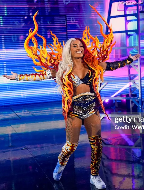 Zelina Vega photo 9 of 1497