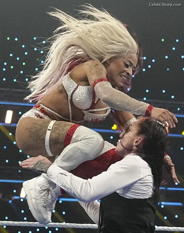 Zelina Vega photo 11 of 1497