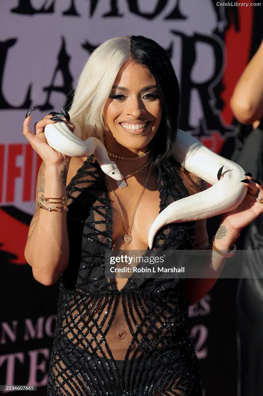 Zelina Vega photo 16 of 1497