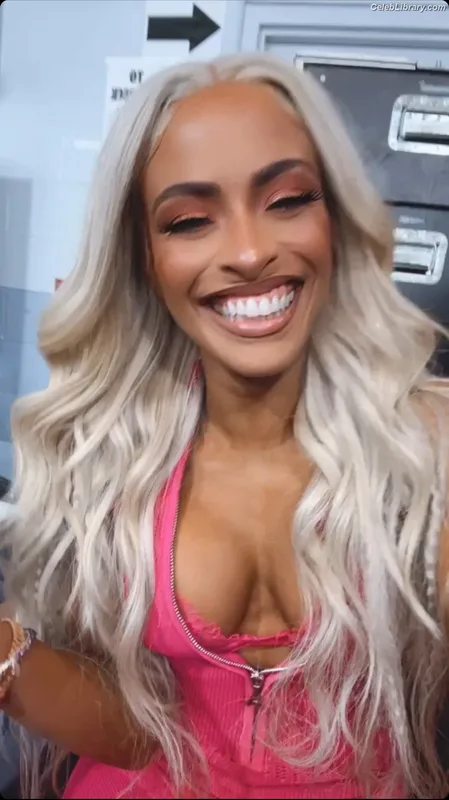 Zelina Vega photo 20 of 1497