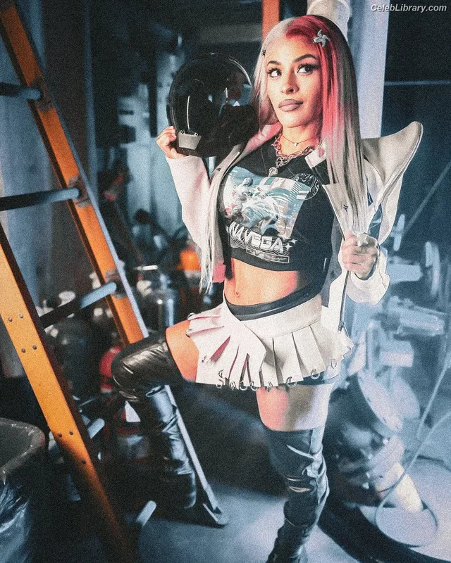 Zelina Vega photo 9 of 1497
