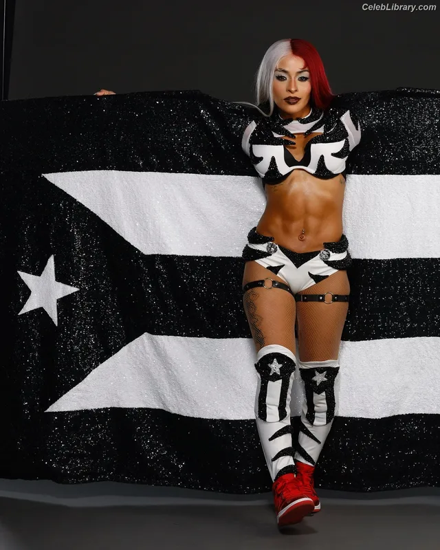 Zelina Vega photo 15 of 1497