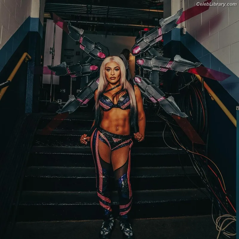 Zelina Vega photo 4 of 1497