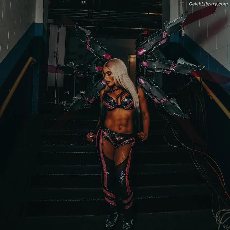 Zelina Vega photo 16 of 1497