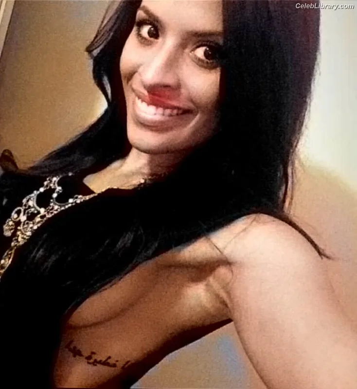 Zelina Vega photo 10 of 1497