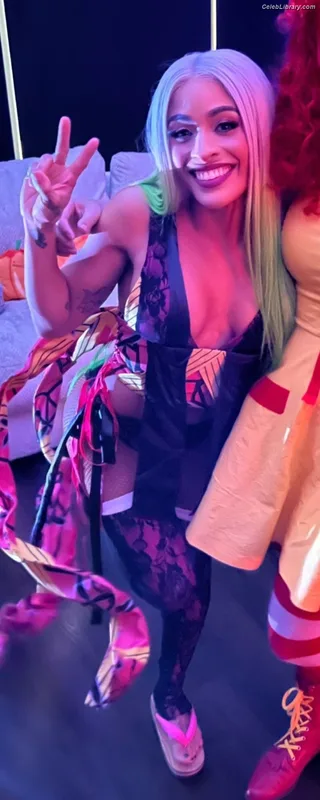 Zelina Vega photo 15 of 1497