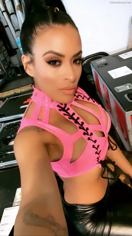 Zelina Vega photo 2 of 1497