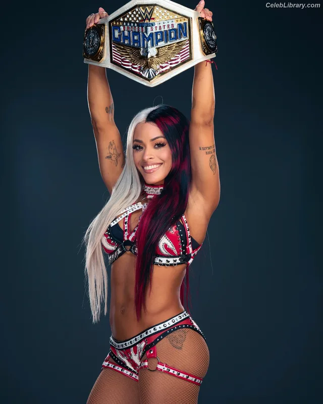 Zelina Vega photo 11 of 1497