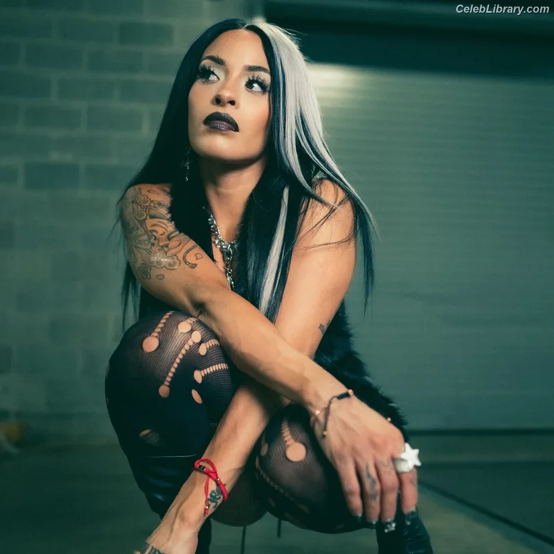 Zelina Vega photo 24 of 1497