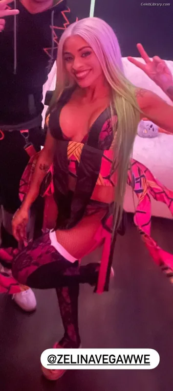 Zelina Vega photo 14 of 1497