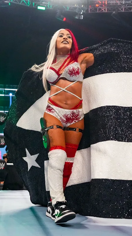 Zelina Vega photo 24 of 1497