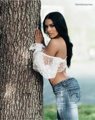 Zelina Vega photo 7 of 1497