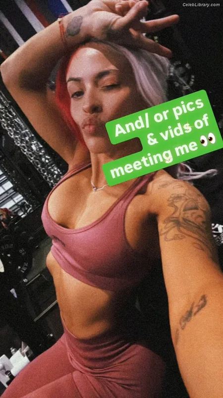 Zelina Vega photo 7 of 1497