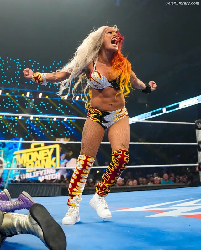 Zelina Vega photo 7 of 1497