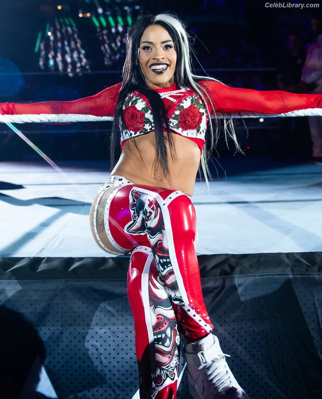 Zelina Vega photo 13 of 1497