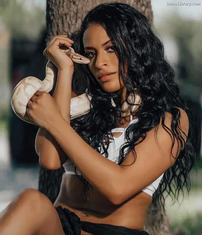 Zelina Vega photo 23 of 1497