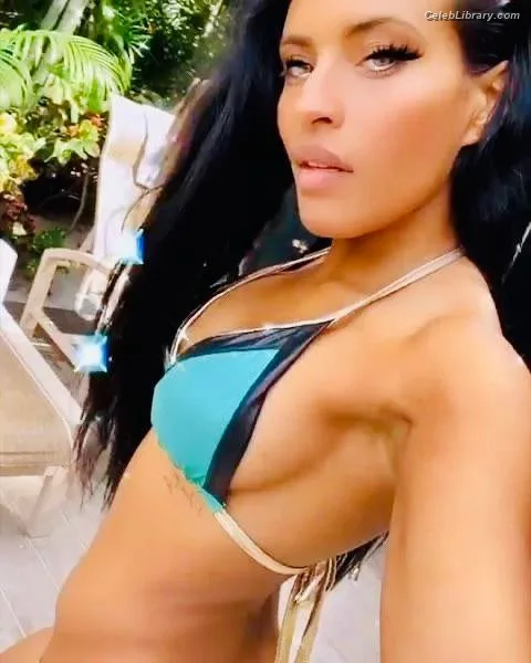 Zelina Vega photo 7 of 1497