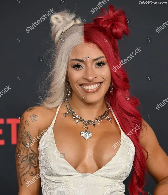 Zelina Vega photo 12 of 1497