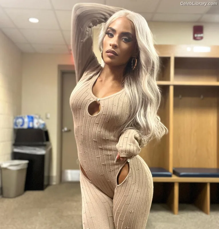 Zelina Vega photo 19 of 1497