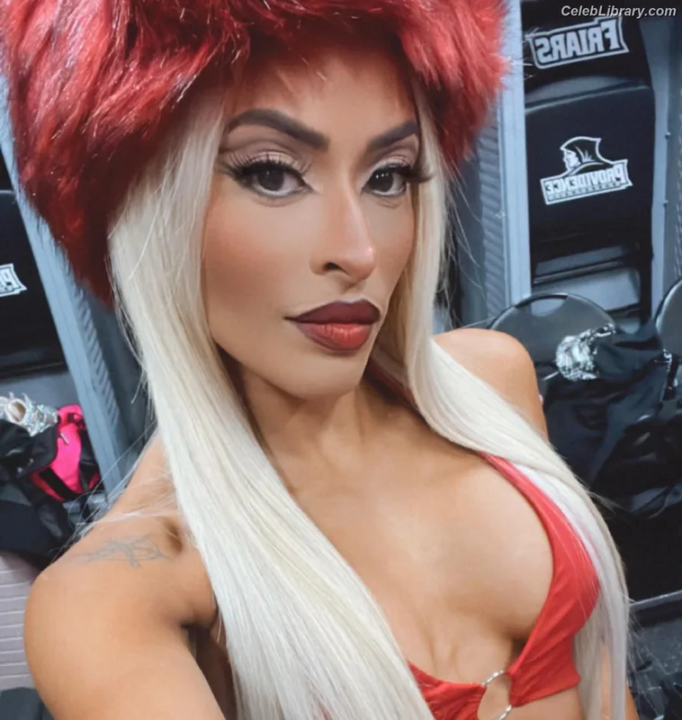 Zelina Vega photo 20 of 1497