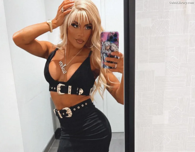 Zelina Vega photo 23 of 1497