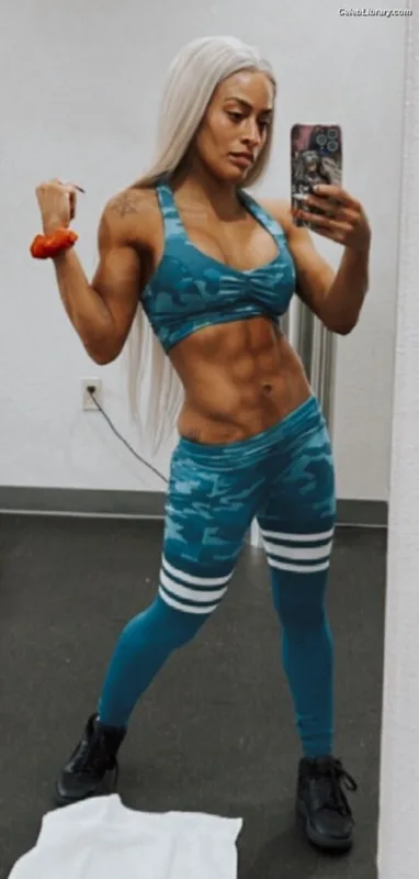 Zelina Vega photo 2 of 1497