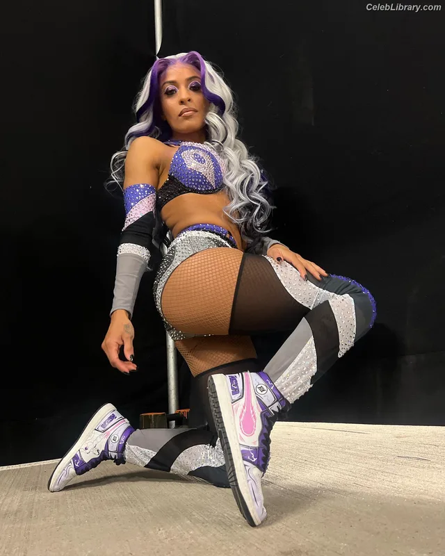 Zelina Vega photo 20 of 1497