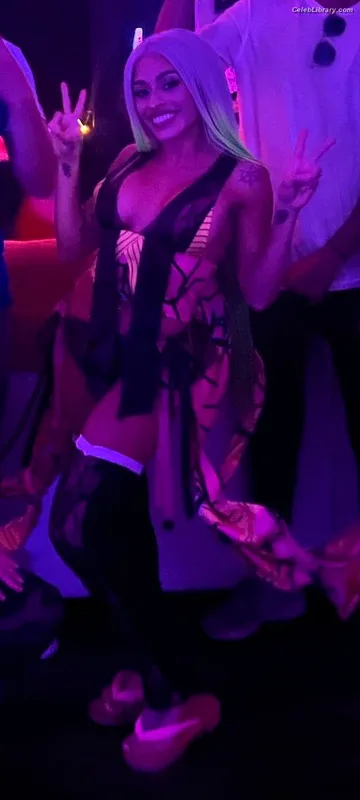 Zelina Vega photo 11 of 1497