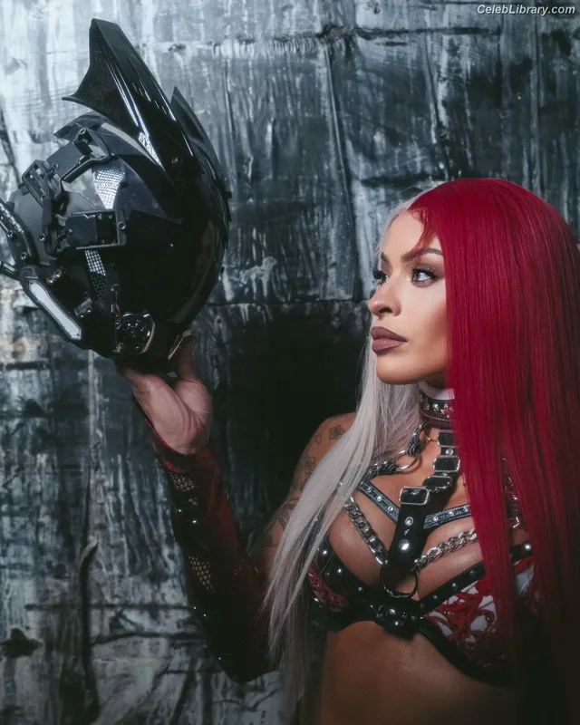 Zelina Vega photo 2 of 1497