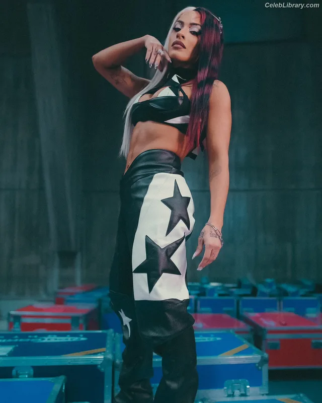 Zelina Vega photo 13 of 1497