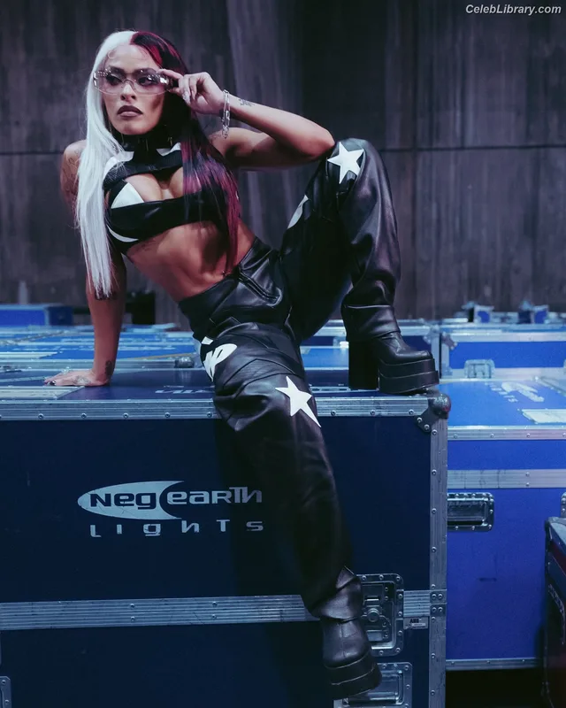 Zelina Vega photo 15 of 1497