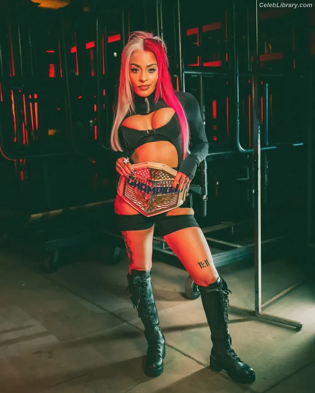 Zelina Vega photo 8 of 1497