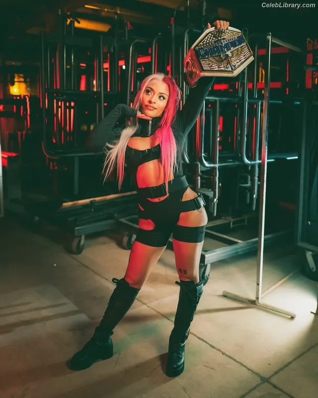 Zelina Vega photo 13 of 1497