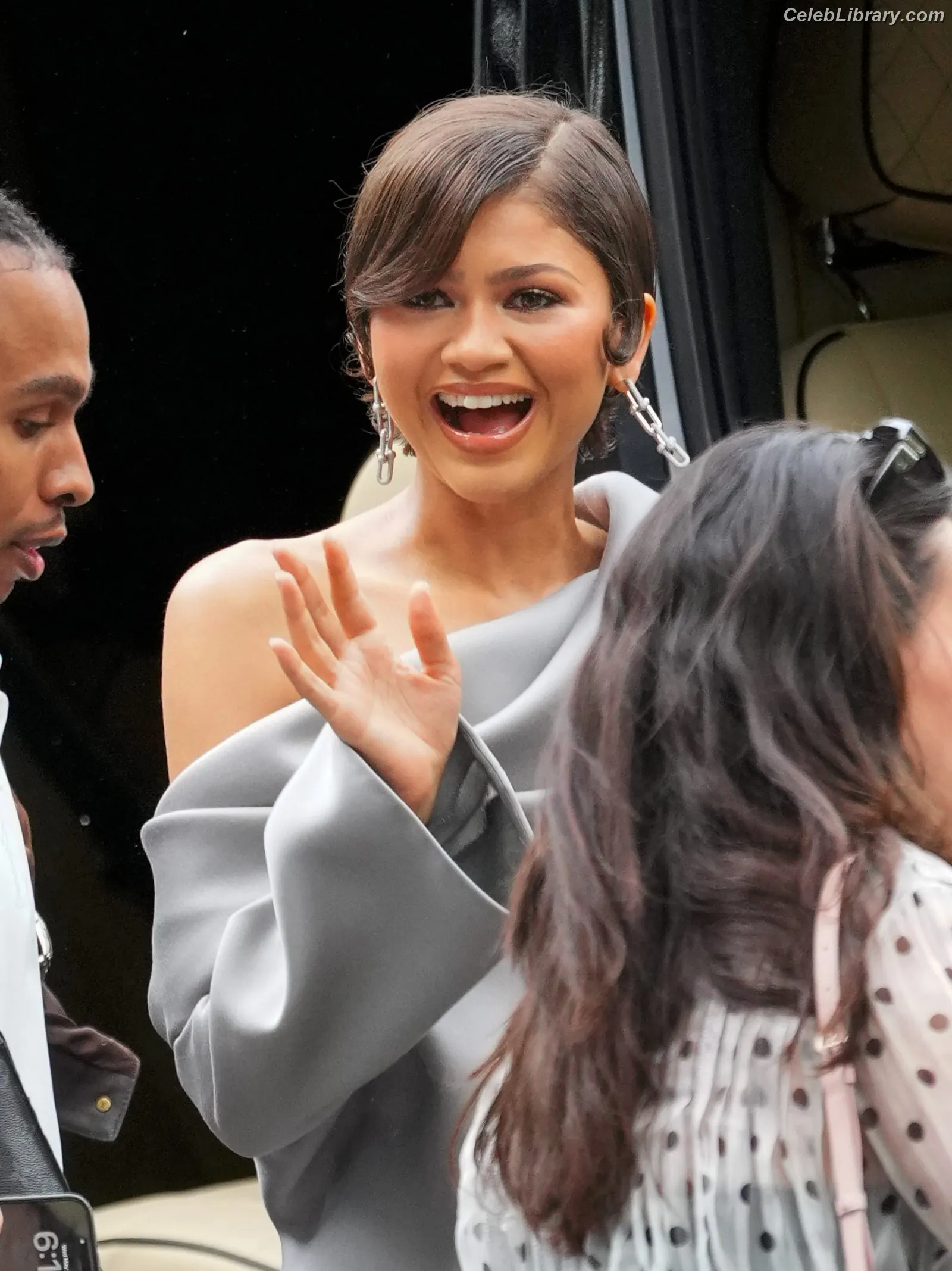 Zendaya photo 15 of 1935