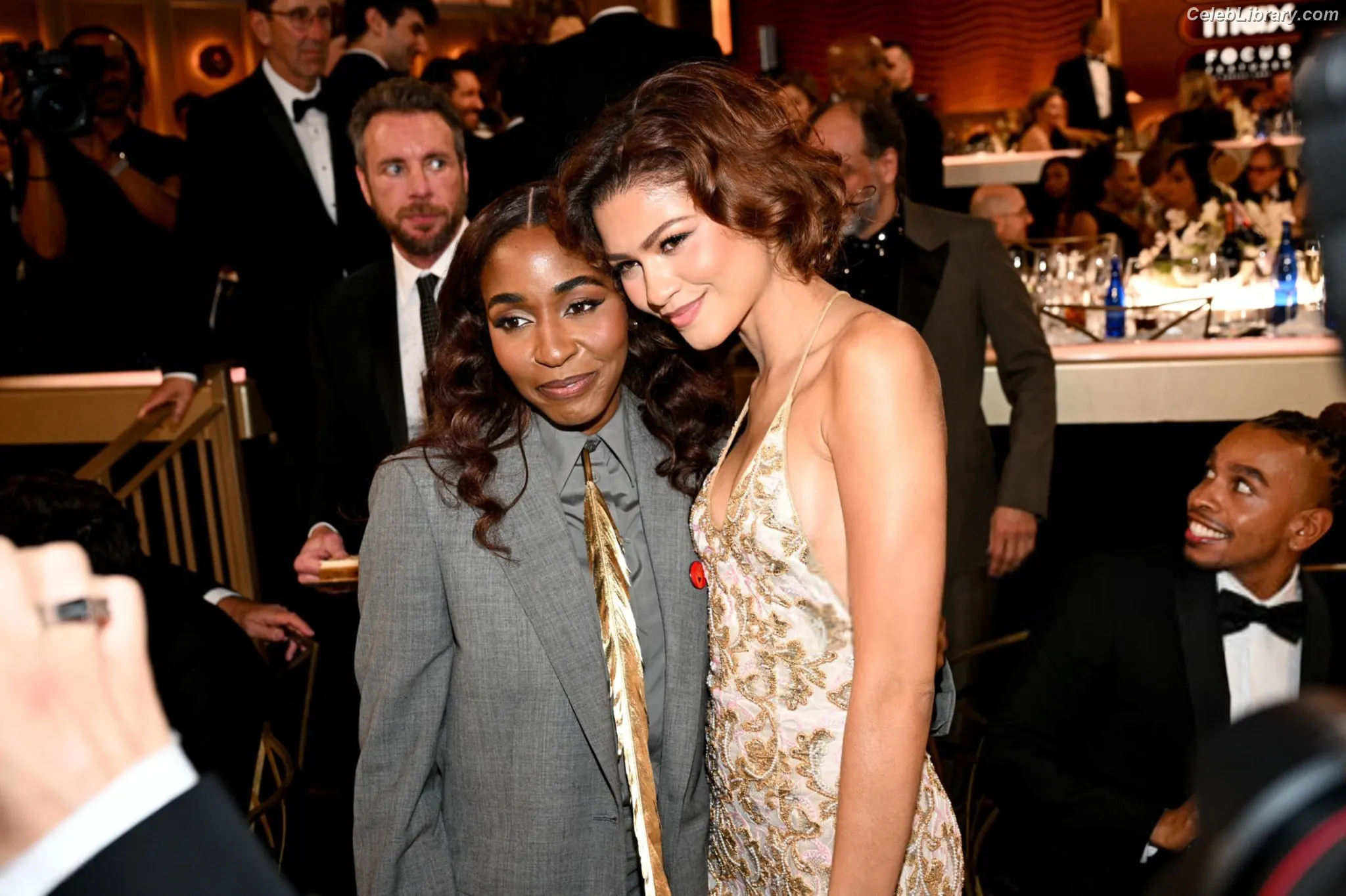 Zendaya photo 7 of 1935