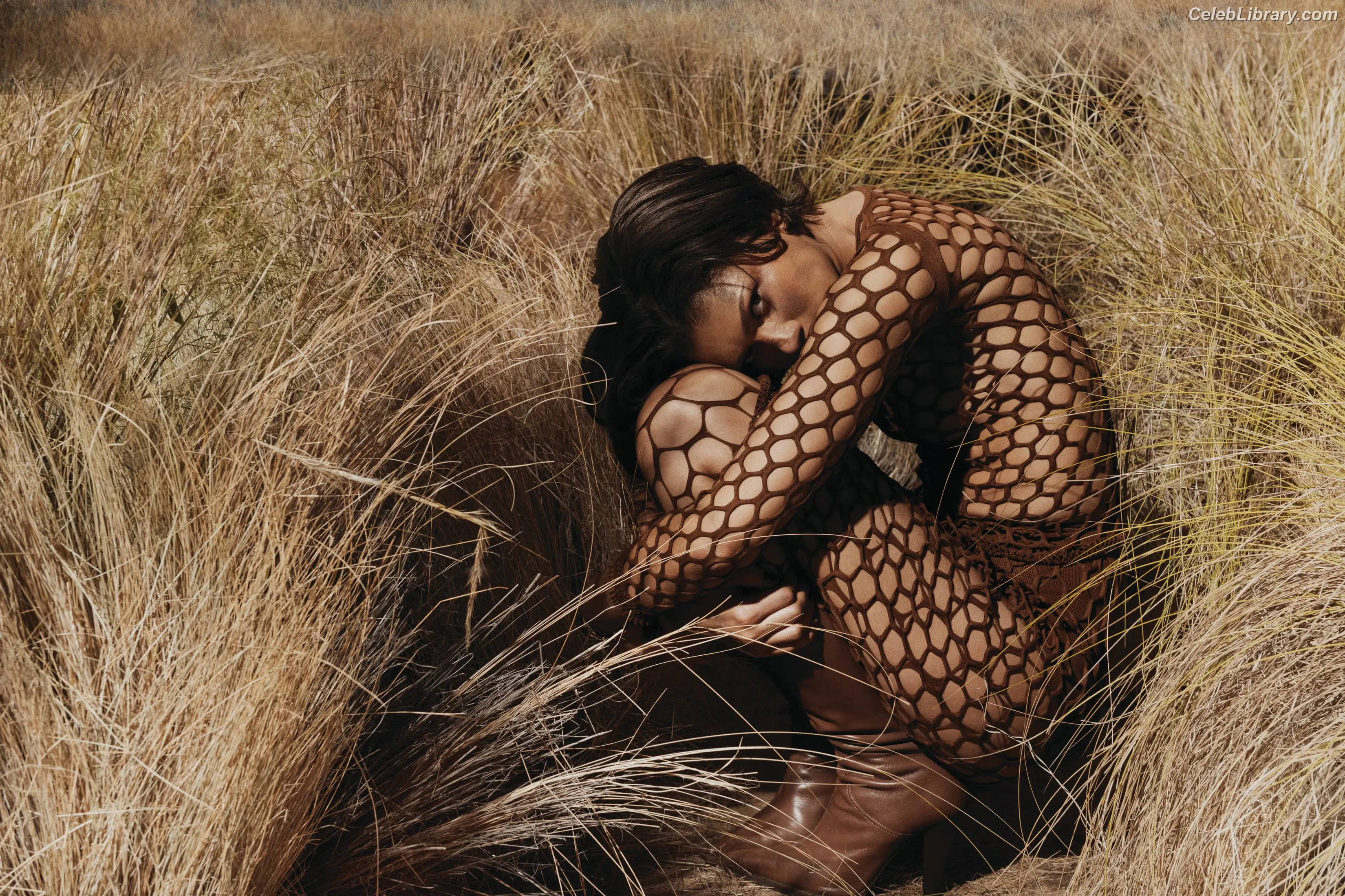 Zendaya photo 7 of 1935