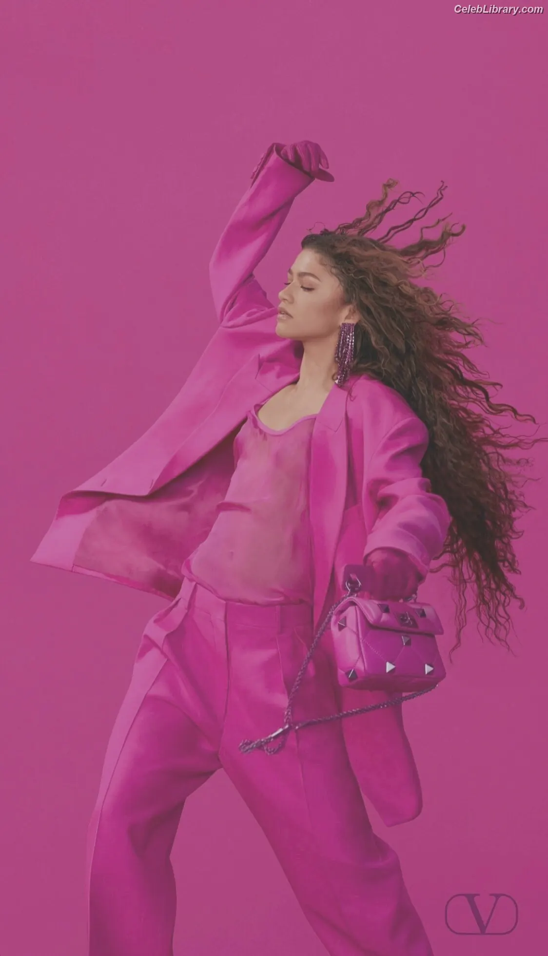 Zendaya photo 11 of 1935