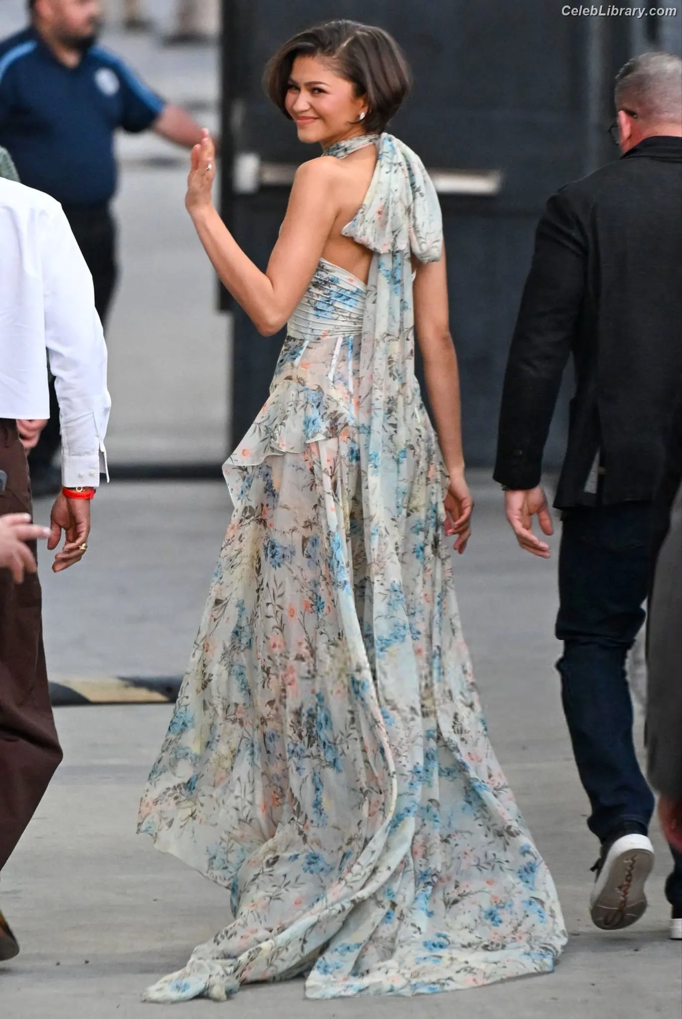 Zendaya photo 8 of 1935