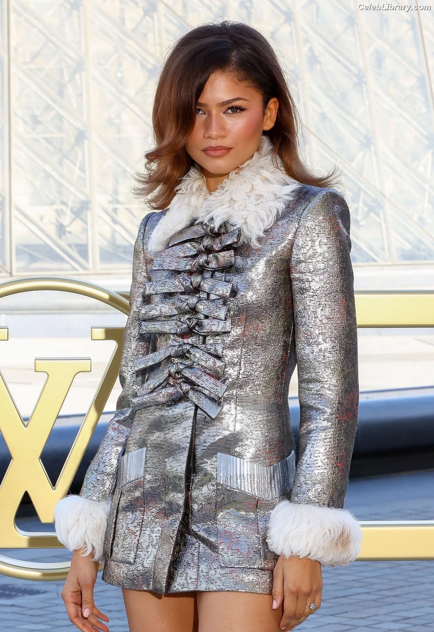 Zendaya photo 15 of 1935