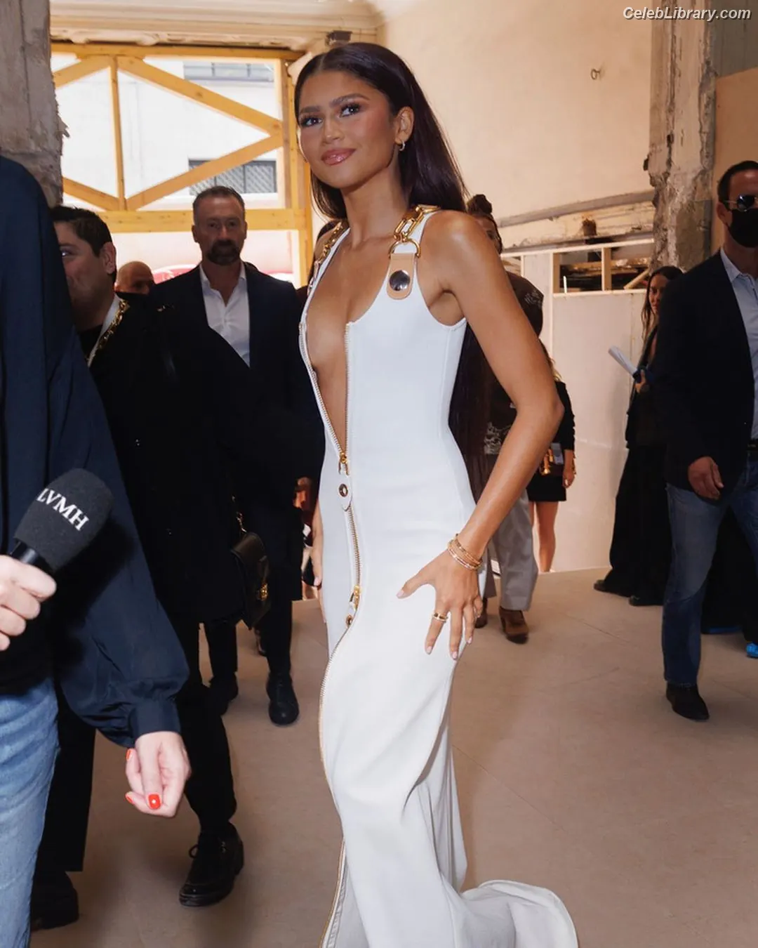 Zendaya photo 11 of 1935