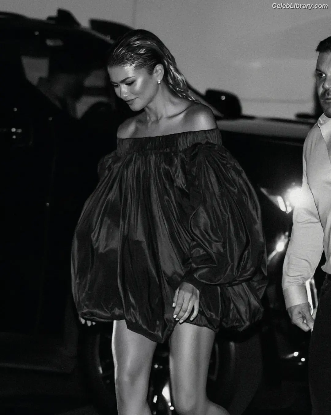 Zendaya photo 3 of 1935