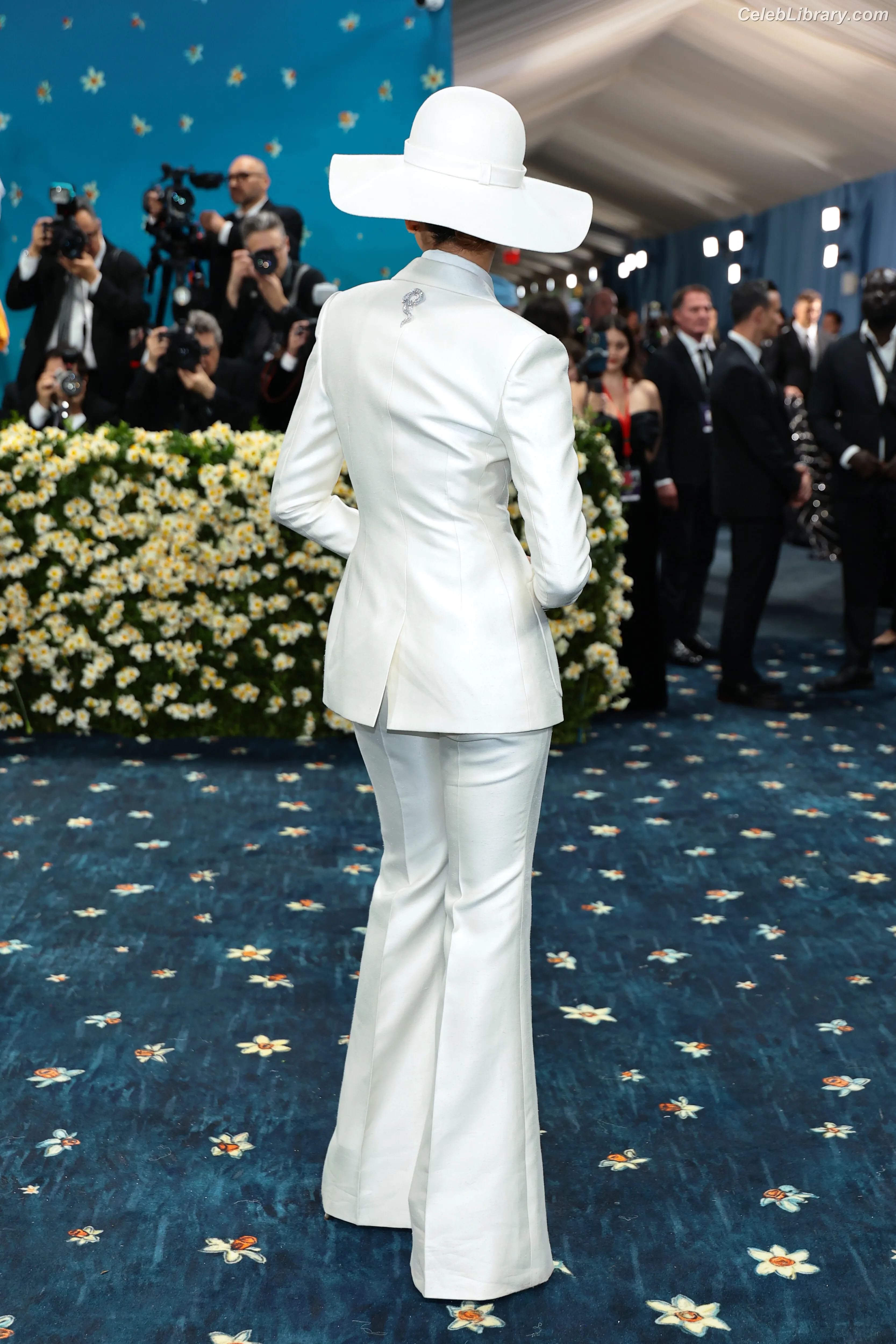 Zendaya photo 21 of 1935