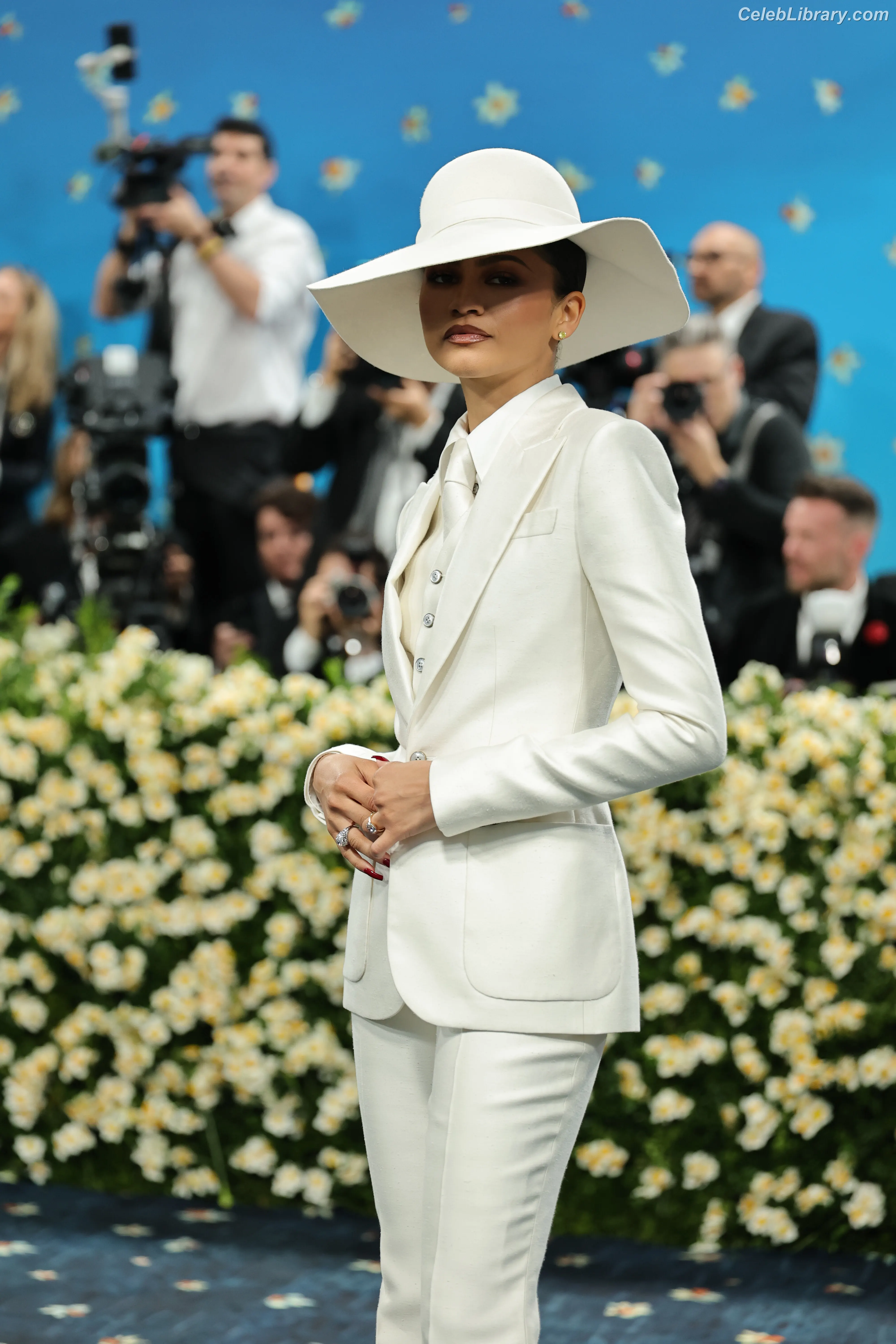 Zendaya photo 24 of 1935