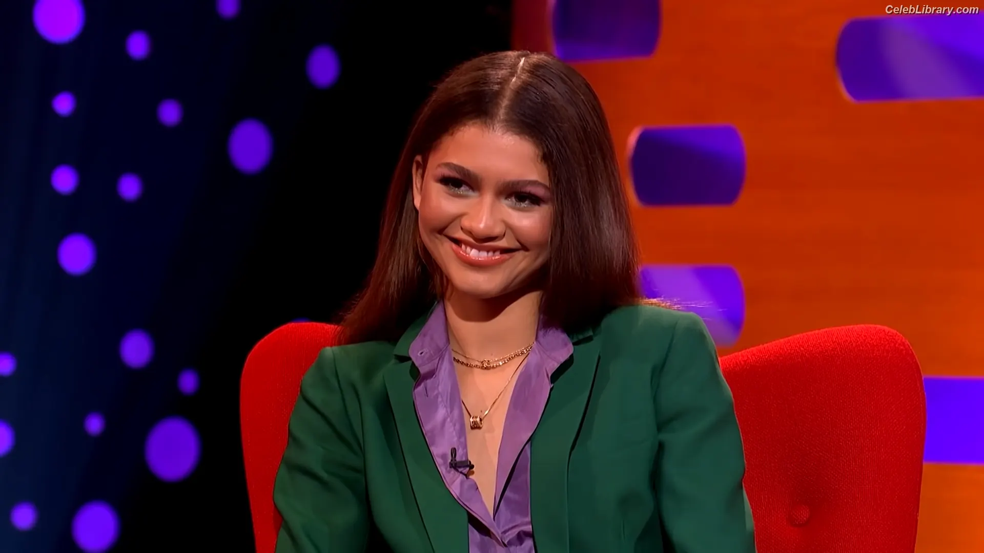 Zendaya photo 10 of 1935