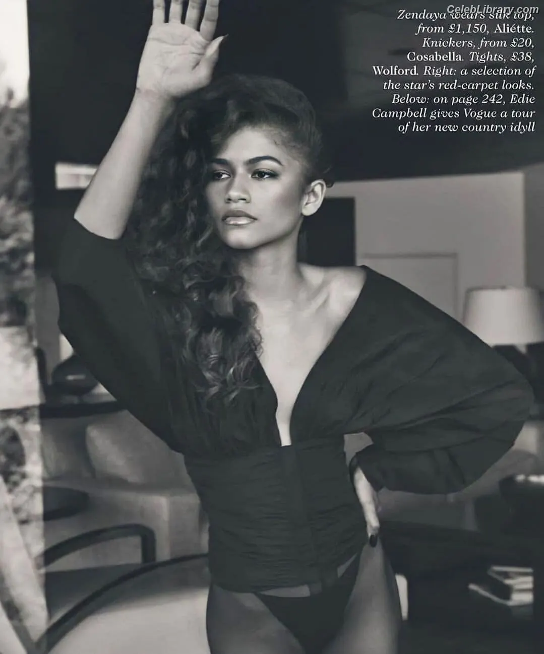 Zendaya photo 6 of 1935