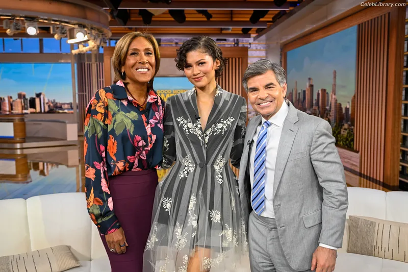 Zendaya photo 22 of 1926