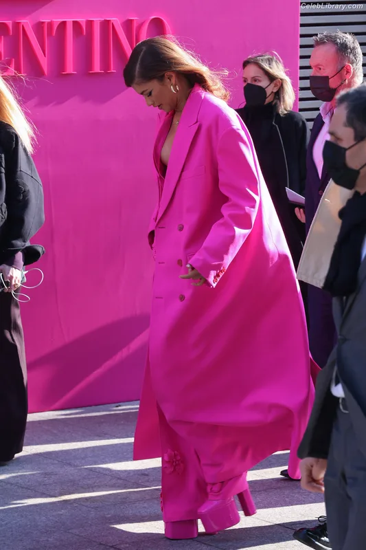 Zendaya photo 18 of 1926