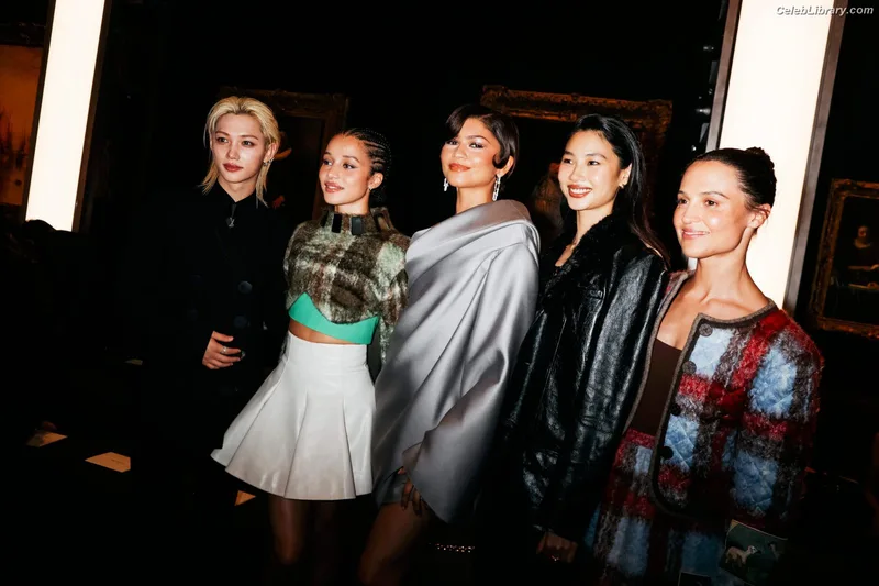 Zendaya photo 8 of 1926