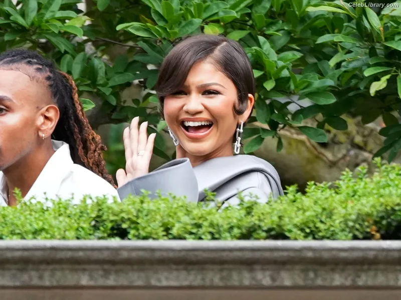 Zendaya photo 11 of 1926