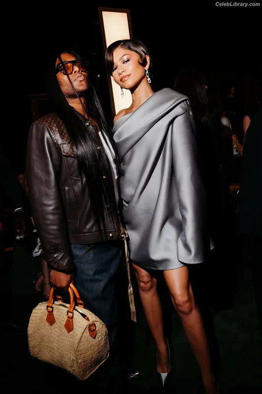 Zendaya photo 24 of 1926